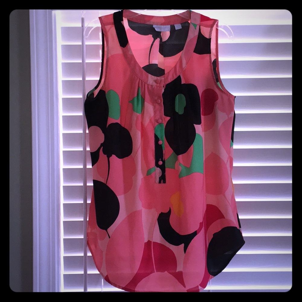 Floral/leaf design top